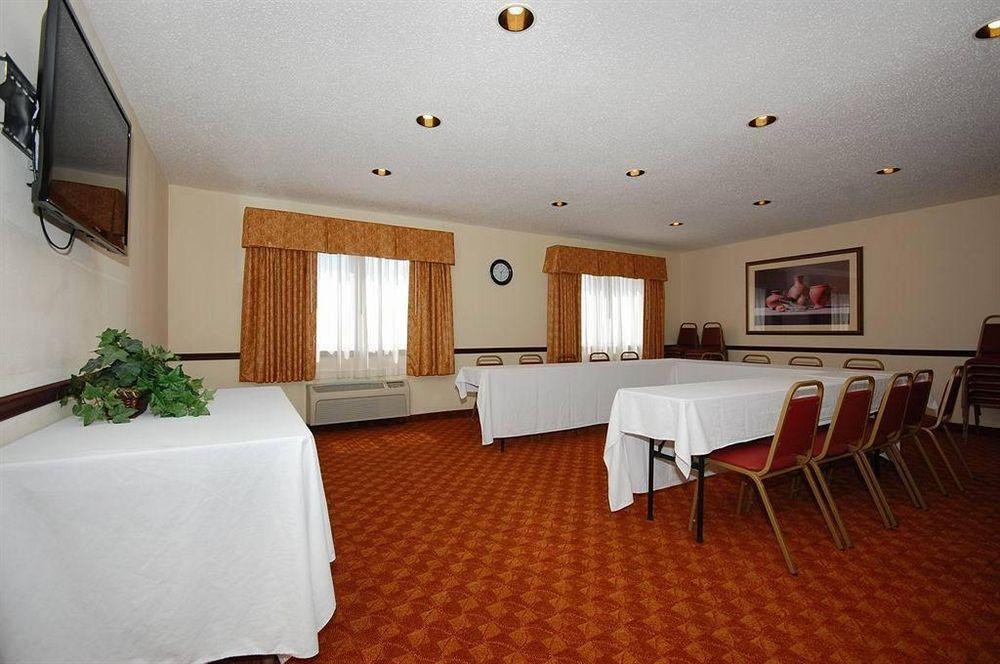 Best Western Lakewood Inn Гіброн Зручності фото