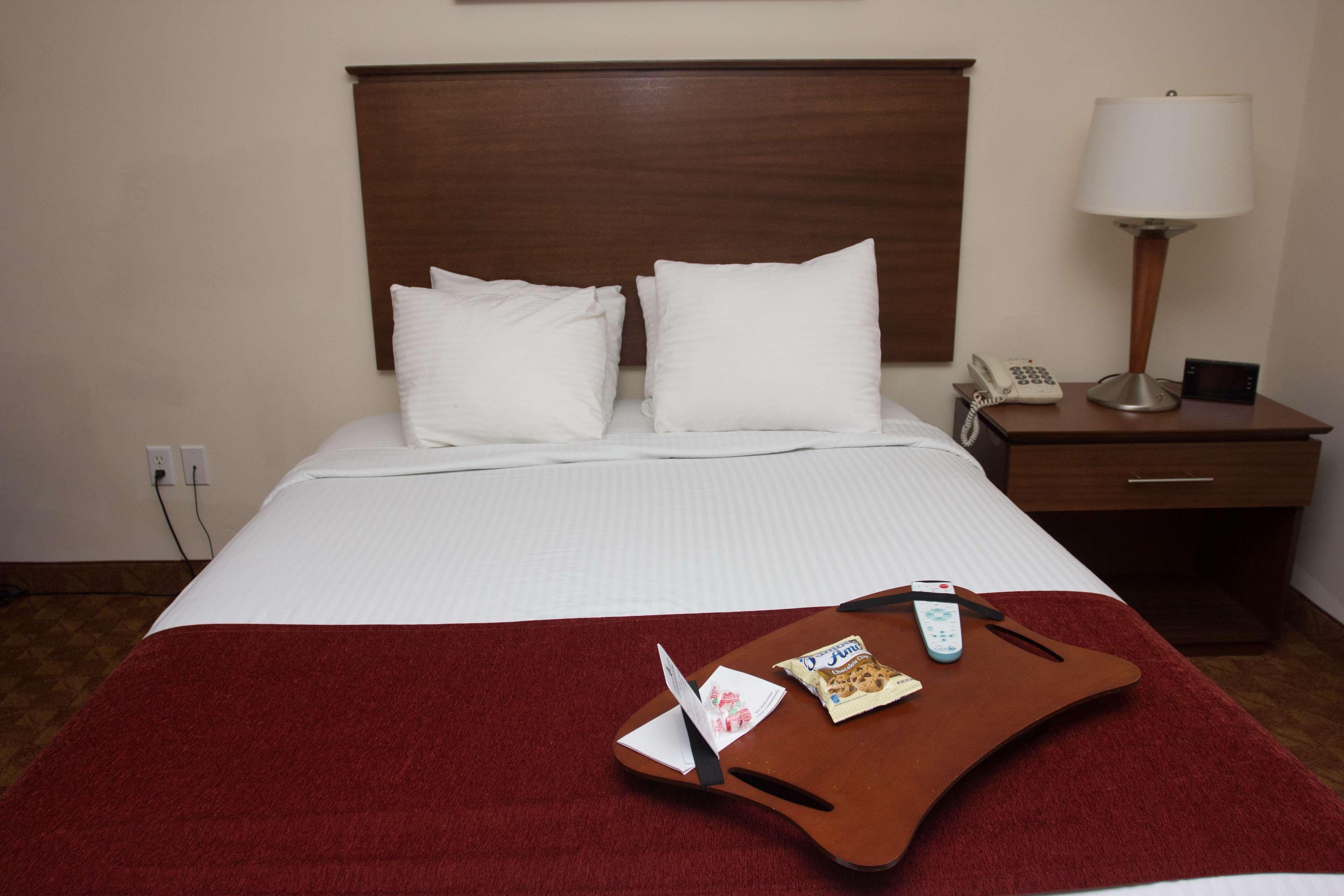 Best Western Lakewood Inn Гіброн Екстер'єр фото
