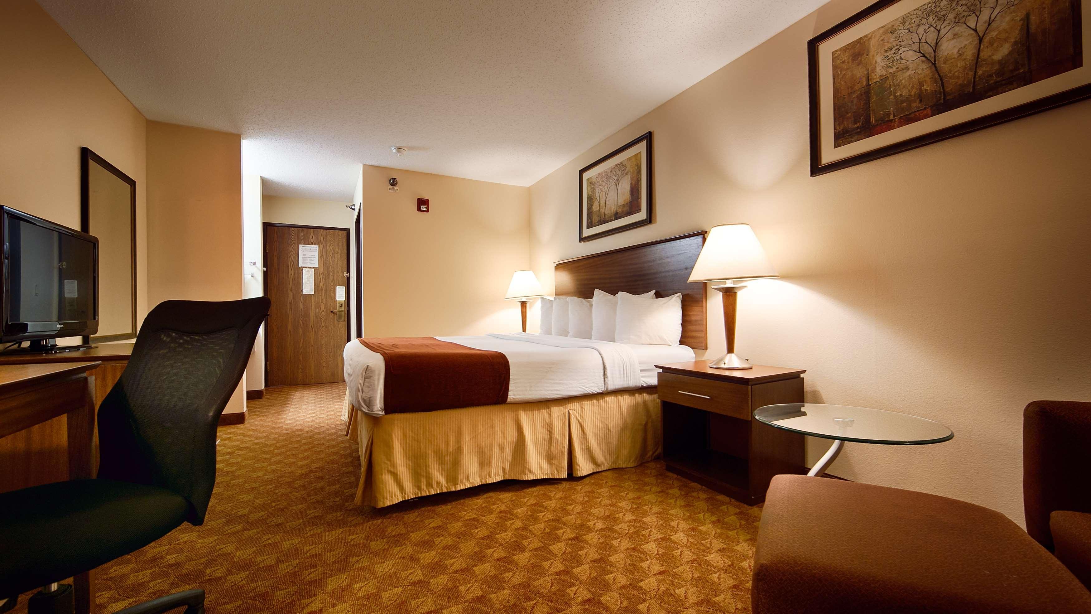 Best Western Lakewood Inn Гіброн Екстер'єр фото