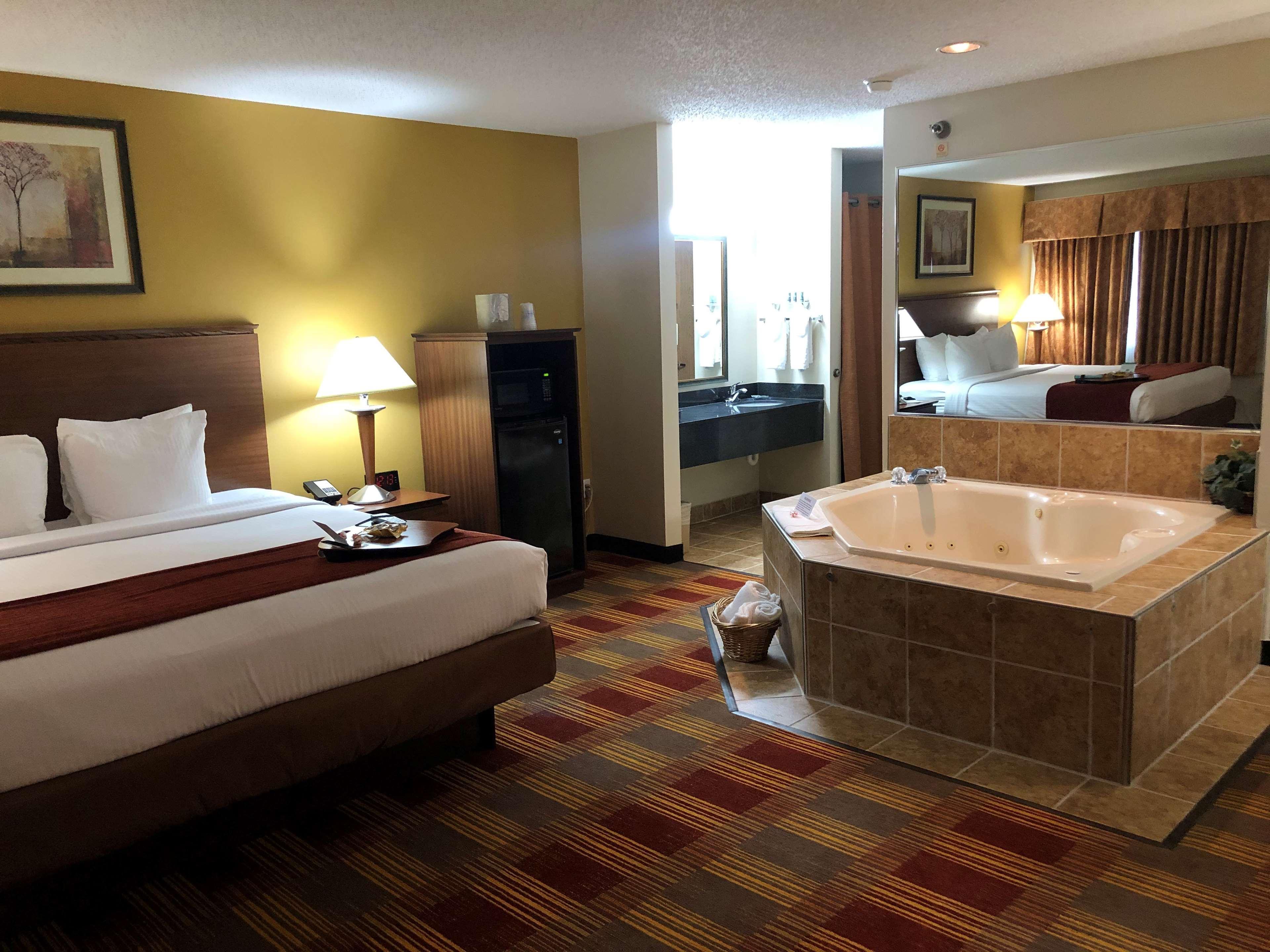 Best Western Lakewood Inn Гіброн Екстер'єр фото