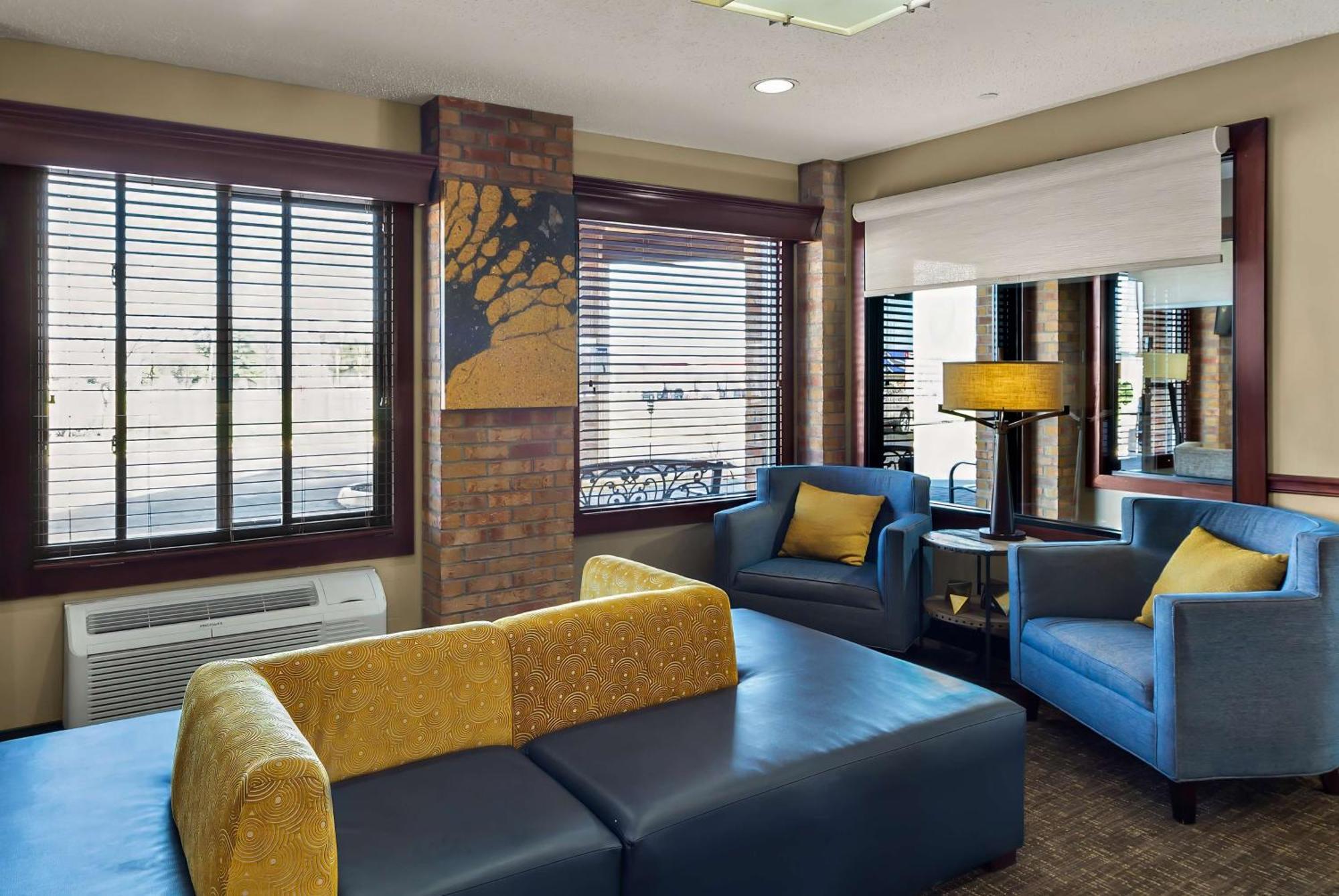 Best Western Lakewood Inn Гіброн Екстер'єр фото